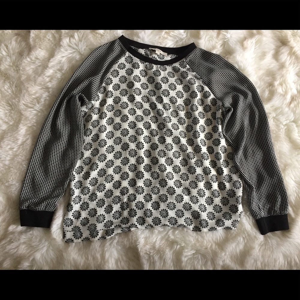 Super cute LOFT top in EUC!